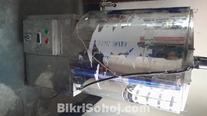 Milk chilling machine